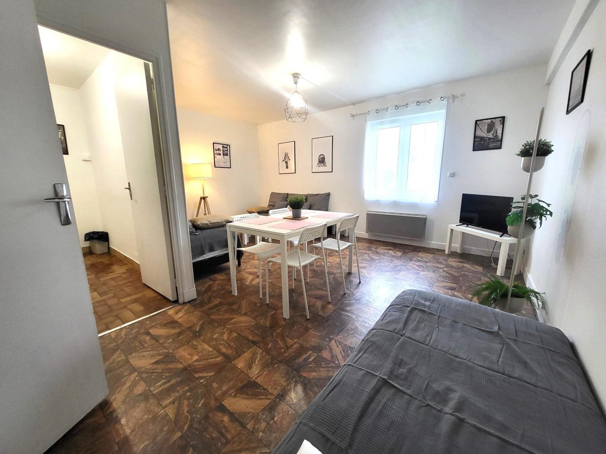 St-Quentin-En-Yvelines Plusieurs Appartements Avec Parking Trappes Exterior photo