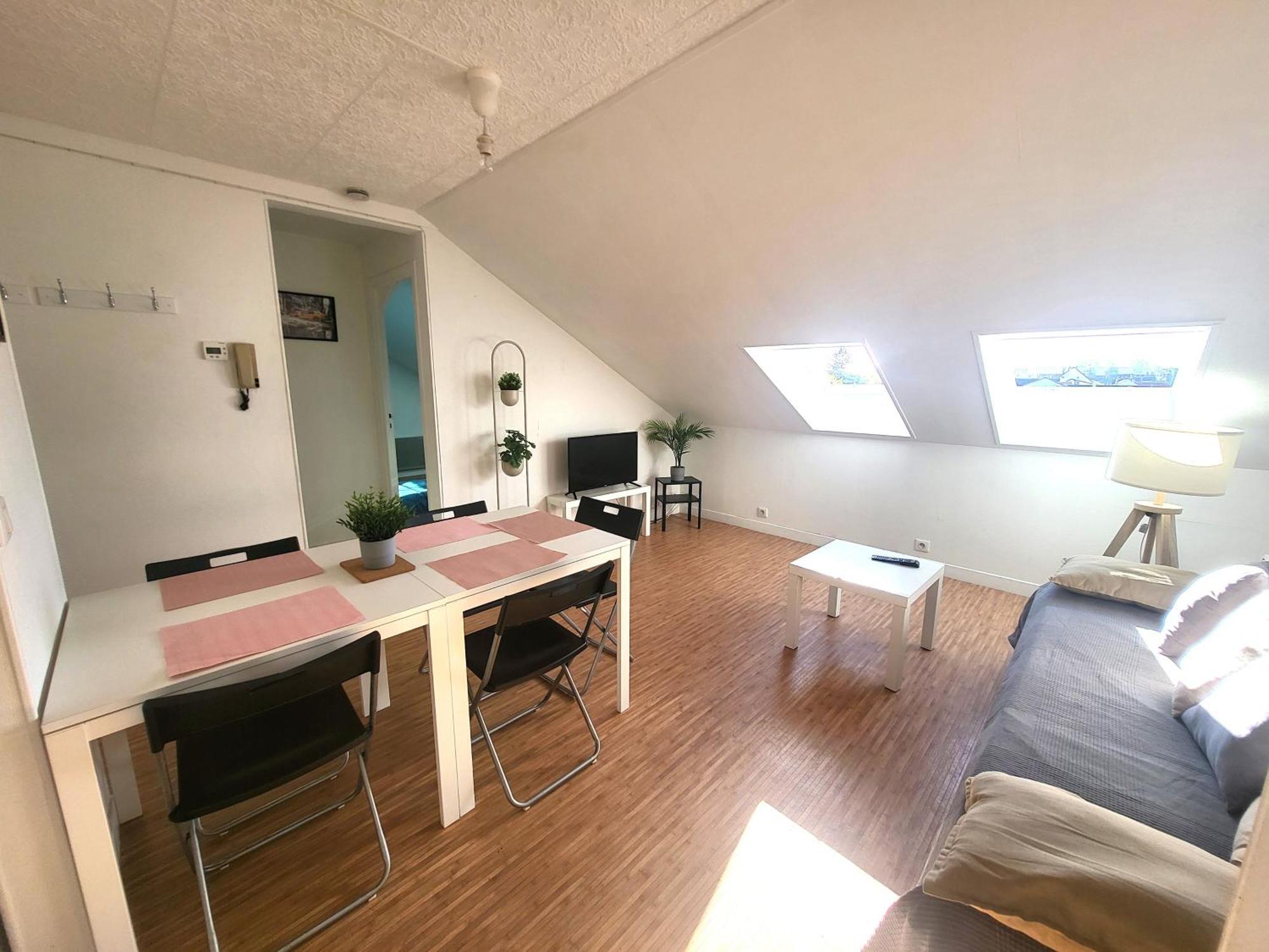 St-Quentin-En-Yvelines Plusieurs Appartements Avec Parking Trappes Room photo
