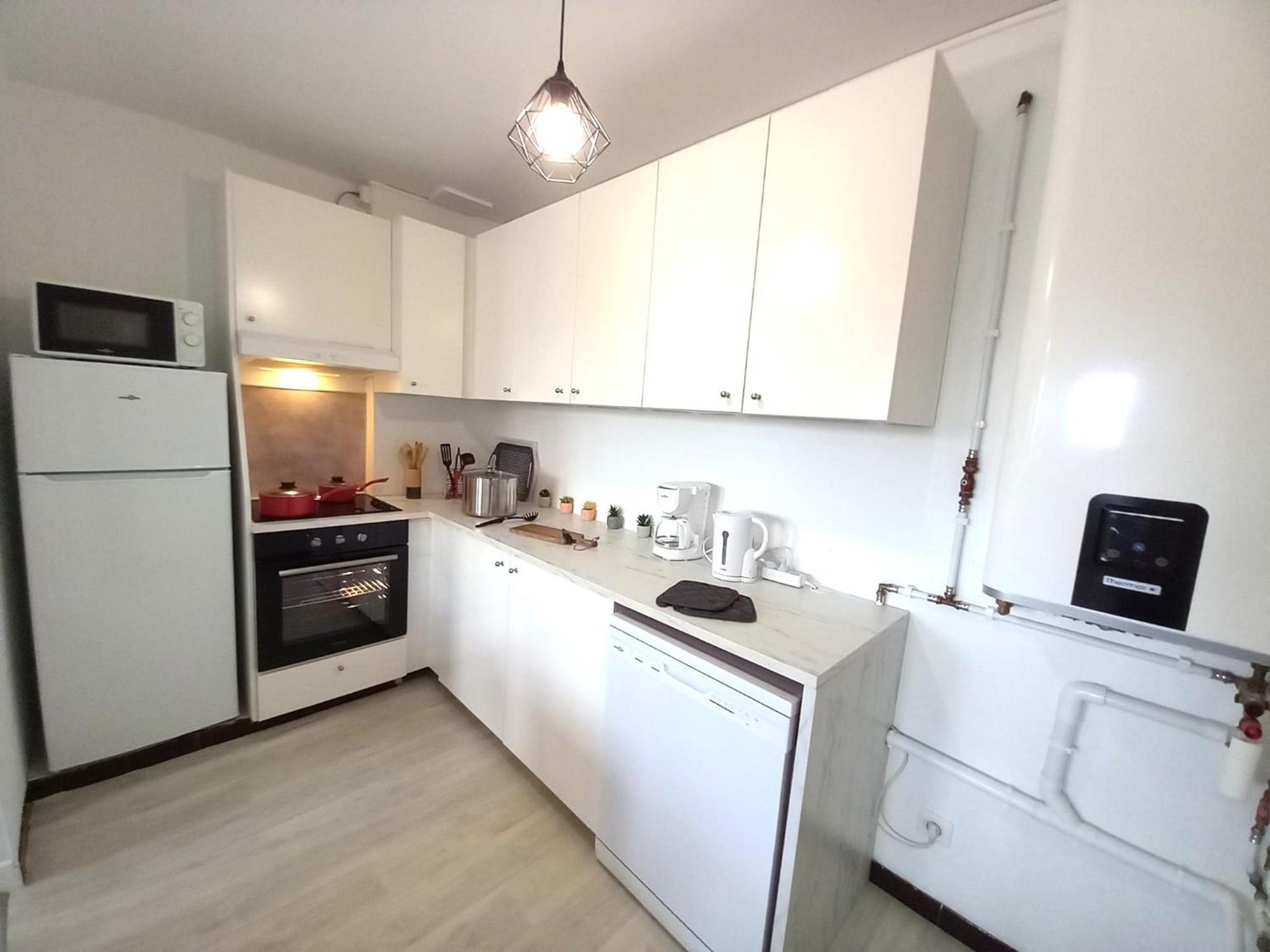 St-Quentin-En-Yvelines Plusieurs Appartements Avec Parking Trappes Room photo